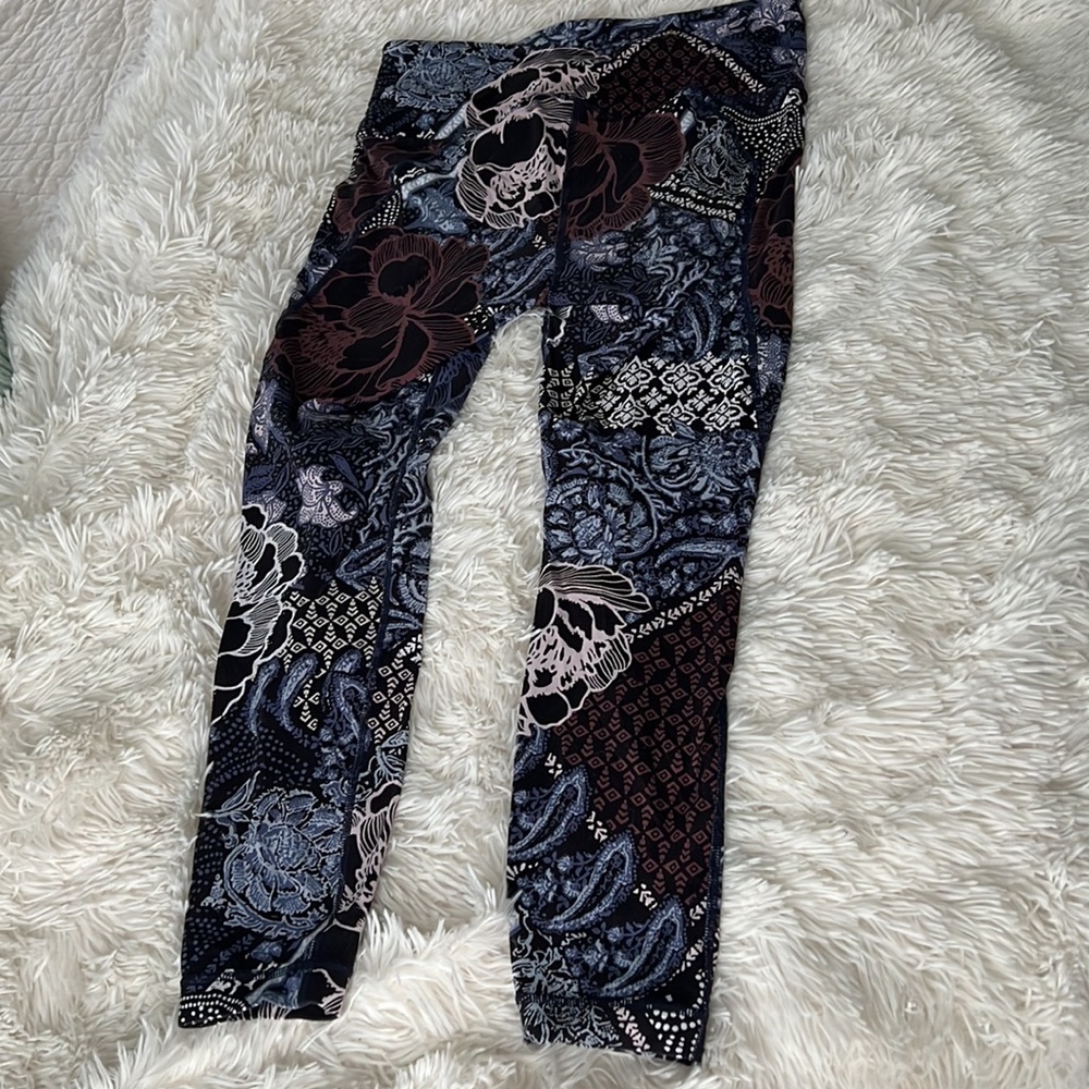 Athleta Salutation Patchwork Tights - image 4